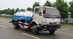 后双桥平板运输车 专用车市场的理想装载解决方案